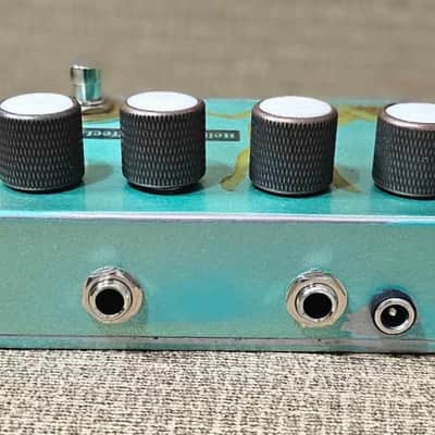 Hello Sailor Effects Pin Up Delay - Mermaid green nitrocellulose lacquer image 6