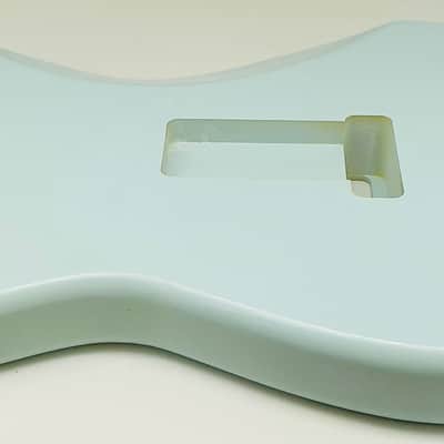 Show Me Nitro Finishes 4lbs 2oz Nitro Lacquer S-Style - Faded Sonic Blue image 9