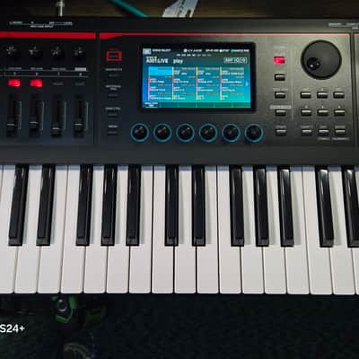 Roland Fantom 7 76-Key Workstation Keyboard 2019 - Present - Black