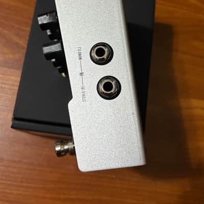 Walrus Audio Mako D1 MKII High-Fidelity Stereo Delay 2024 - Present - Silver image 4