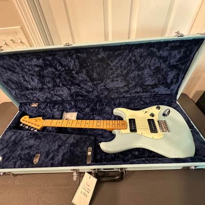 Fender Noventa Stratocaster 2021 - 2023 Daphne Blue image 3