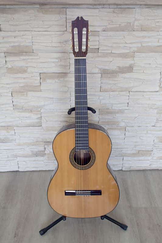 Handmade in Japan El Torres G200 Amazing Ramirez style vintage
