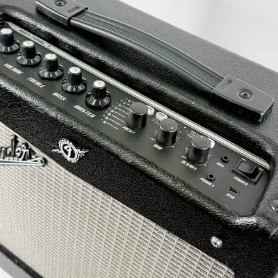 Fender Mustang I V.2 Combo image 2