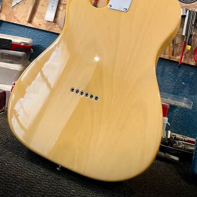 1988 Fender American Vintage ’52 Telecaster Reissue AVRI – All Original image 3