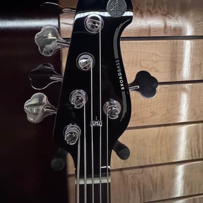 Yamaha BB435-BL 5-String 2010s - Black image 3