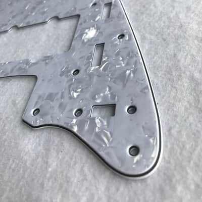 For Japan Jazzmaster Guitar Pickguard , 4 Ply White Pearl image 7