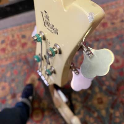 Mosrite Ventures Bass 1964 White image 6