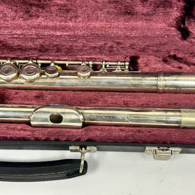 Armstrong 104 Student Model Closed-Hole Flute with C Foot, Offset G 2010s - Silver-Plated image 3