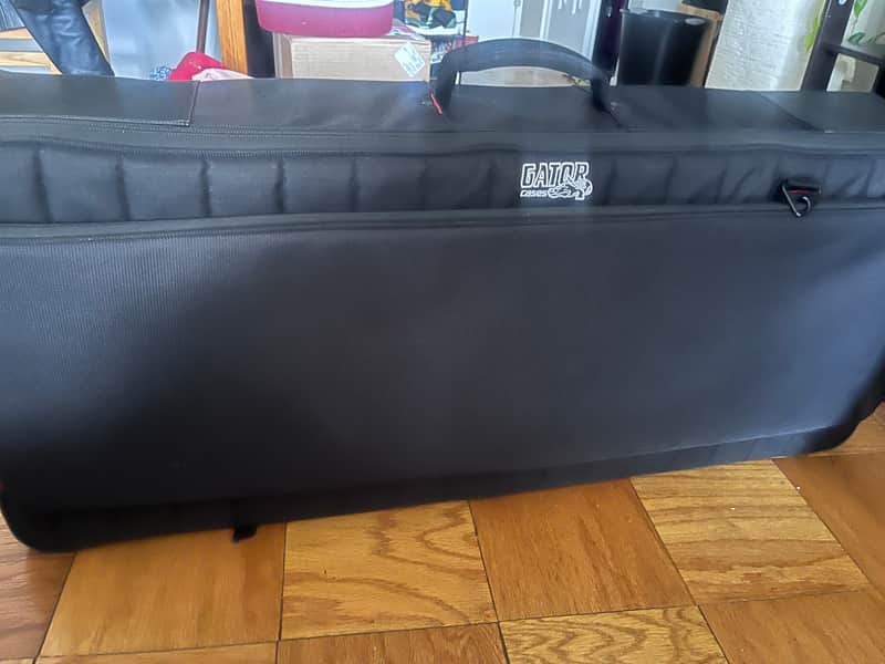 Gator Gator 88-Key Keyboard Gig Bag – Padded Soft Case – Excellent Condition image 1