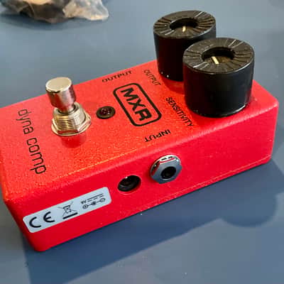 MXR M102 Dyna Comp 1995 - Present - Red image 3