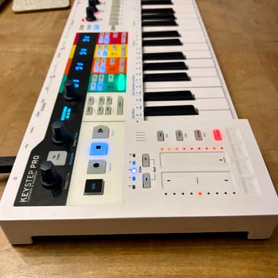 Arturia KeyStep Pro 37-Key MIDI Controller 2020 - Present - White image 3