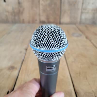 Shure Beta 58A Microphone in Bag, Excellent image 3