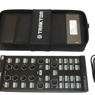 Native Instruments Traktor Kontrol X1 DJ Controller Module imagen 1