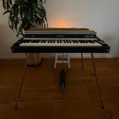 Rhodes Mark II Stage 54-Key Electric Piano 1981 - Rare - 2nd owner - Mint image 6