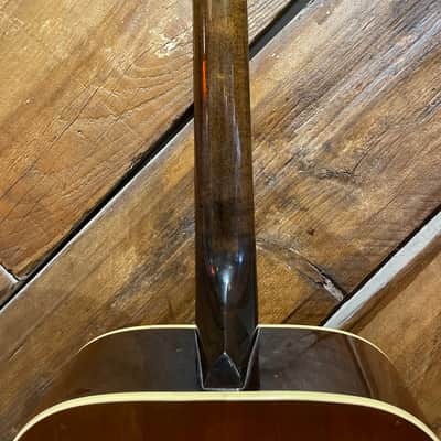 1980 Gibson J-55 Dreadnought Acoustic Guitar, Natural image 12