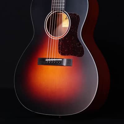 Eastman E1OOSS-SB 00 Satin Sunburst with Deluxe Padded Bag image 2