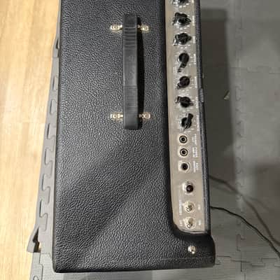 Fender Hot Rod Deluxe 3-Channel 40-Watt 1x12" Guitar Combo 2002 - 2010 - Black image 2