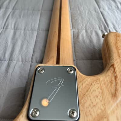 Fender MIJ Heritage ’70s Jazz Bass - Natural Ash image 18