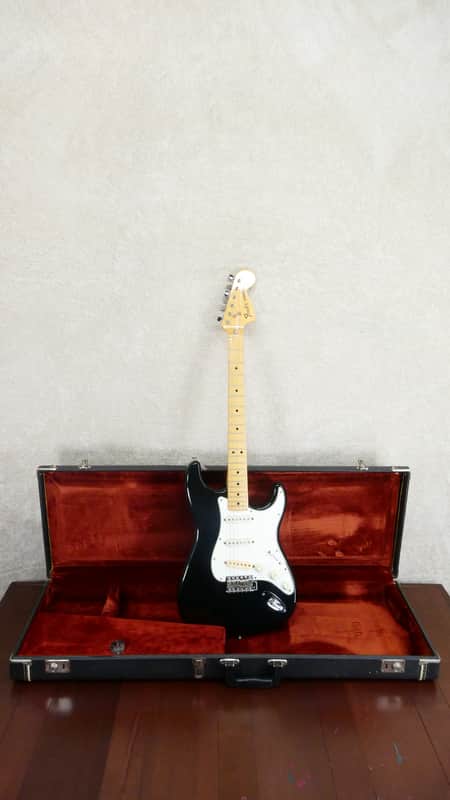 Fender Stratocaster 1974 - Black w/OHSC USED #558316 image 1