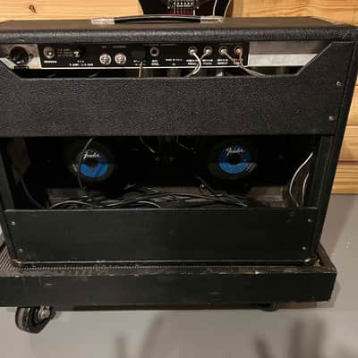 Fender Pro Reverb 2-Channel 40-Watt 2x12" Guitar Combo 1965 - 1967 - Black Panel image 4