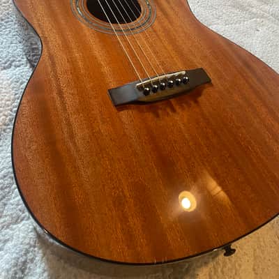 Zager Parlor 2021 - 38 inch Parlor Size Solid African Mahogany image 5