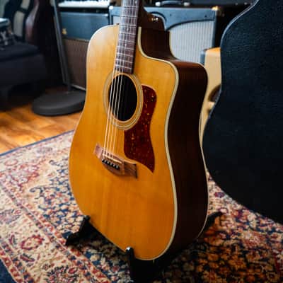 Taylor 210ce – 2008 – Natural – Very Good Condition – With Original Hardshell Case image 3