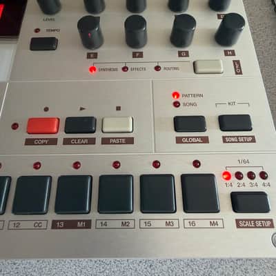 Elektron Machinedrum SPS-1UW MKII 2007 - 2010 - Silver image 6