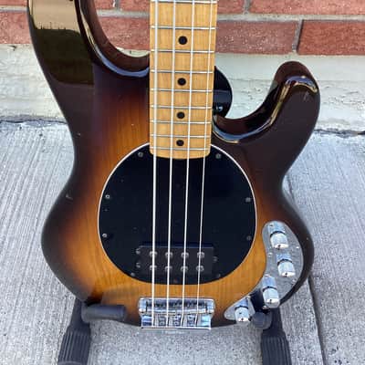 Music Man Stingray 4 2004 - Sunburst image 3