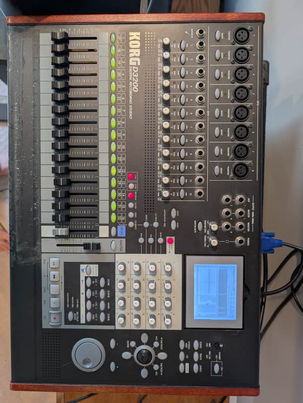 KORG D3200用 2Seemy VGA出力キット 完動品 USB/VGA付 KORG D3200 32-Track Digital Recording Studio (2Seemy VGA Monitor
