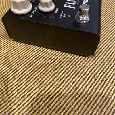Strymon Flint Reverb and Tremolo V2 2022 - Present - Black image 4
