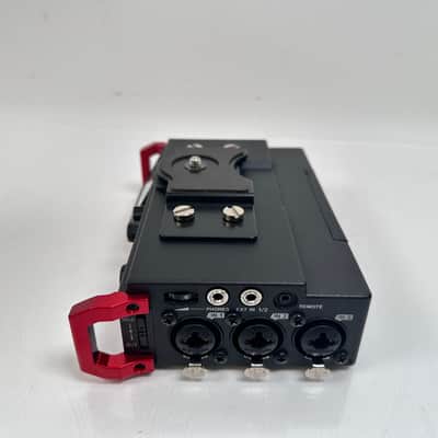 Tascam DR-701D 6-Track Portable Audio Recorder for DSLR Camera image 9