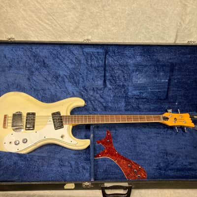 Mosrite Ventures Bass 1966-67 - White image 22