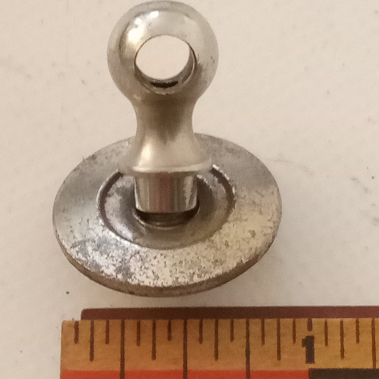 WFL 1+ T-Rod-Eyelet Lug-Guide Single-Tension Snare/Bass Drum Nickel Marching 40s — main photograph
