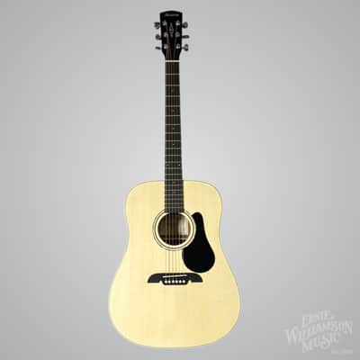 Alvarez RD26 Dreadnought Guitar with Deluxe GigBag image 5