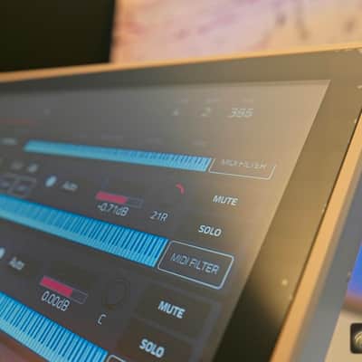 Akai MPC X Special Edition Standalone Sampler incl. MPC Pro Pack upgrade image 9