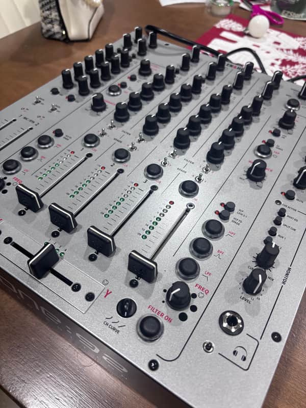 Allen & Heath Xone 92 limited edition 2025 - Like new image 1