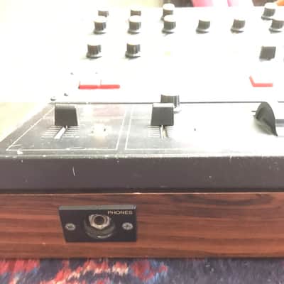 Yamaha CS40m Black W/ Wood Veneer image 12