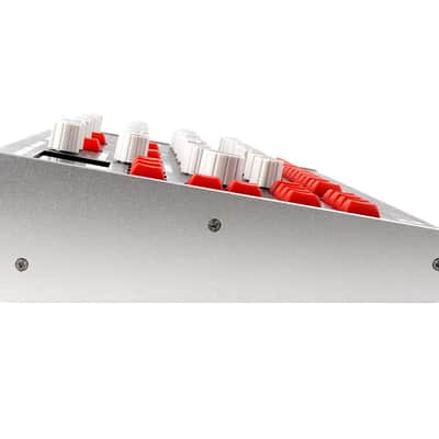 Melbourne Instruments Nina Hybrid Polyphonic Synthesizer Module [DEMO] image 4