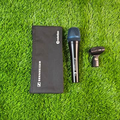 Sennheiser e945 Handheld Supercardioid Dynamic Vocal Microphone