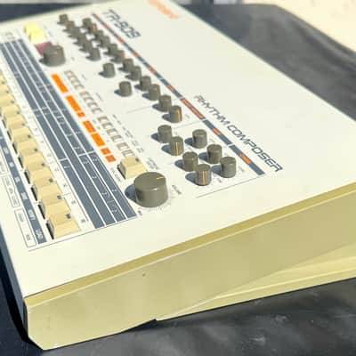 Roland TR-909 image 2