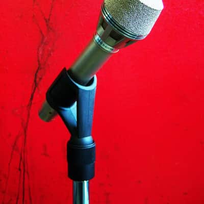 Vintage 1970's AKG D190E dynamic cardioid microphone w mic clip 280 OHMS Low Z D1000E D190E # 3 image 4