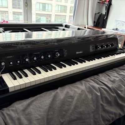 Rhodes MK8 73-Key Electric Piano with Rhodes Flight Case image 4
