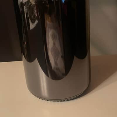 Apple Mac Pro 2.7 GHZ 12 CORE 512GB SSD 64 RAM image 2