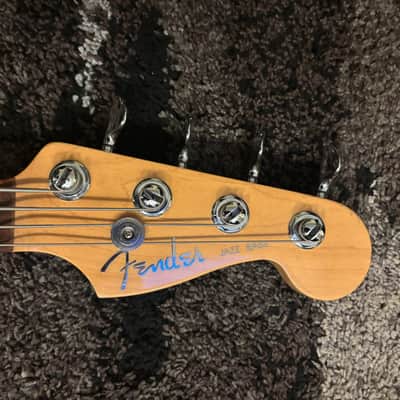 Fender American Deluxe Jazz Bass 2000 - Crimson Red Transparent image 3