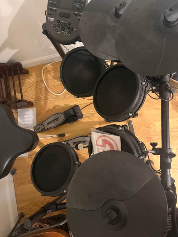 Alesis Nitro Mesh Kit Electronic Drum - Black image 1