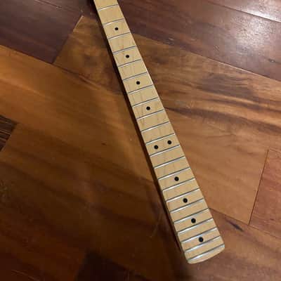 2022 Fender Player Strat Maple Neck Stratocaster Tuners 9.5" Radius Medium Jumbo image 5