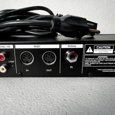 TC Electronic M300 - Silver front panel with black print image 8