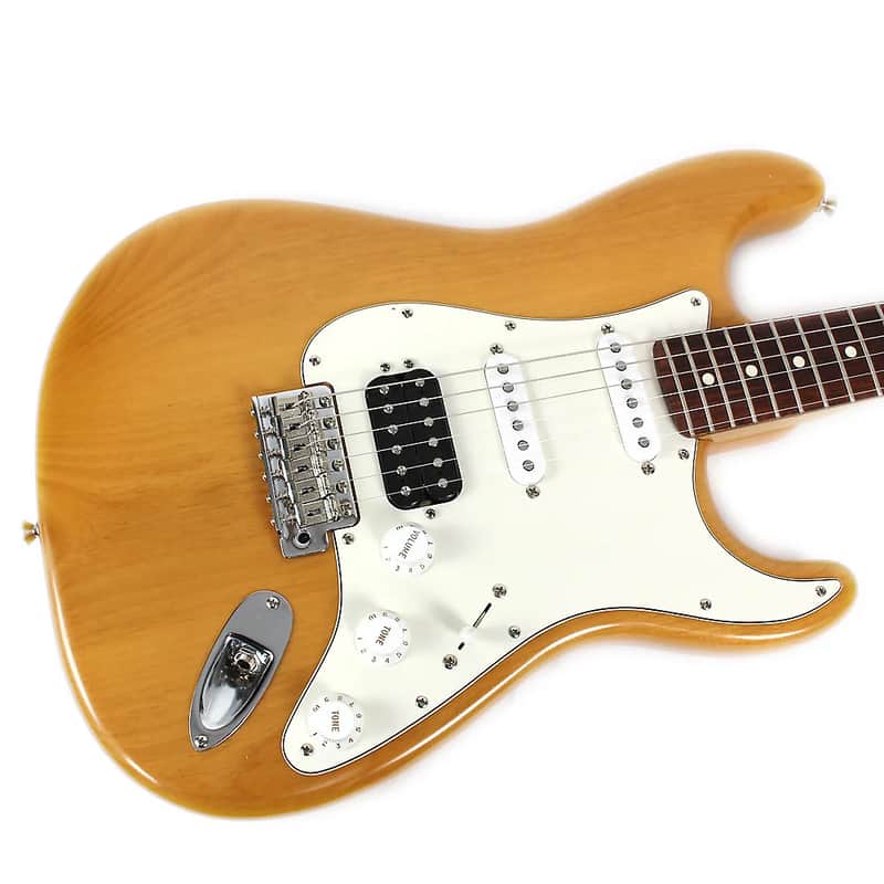 Fender Highway One Stratocaster HSS 2002 - 2005 image 2
