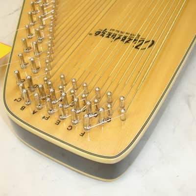 Oscar Schmidt OS10021 Centurion 21-Chord Autoharp w/ Bag image 5