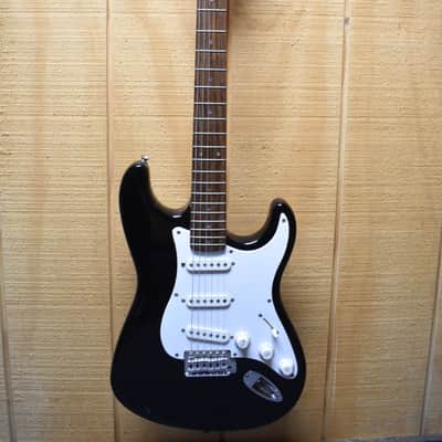 Squier Stratocaster - Black image 1